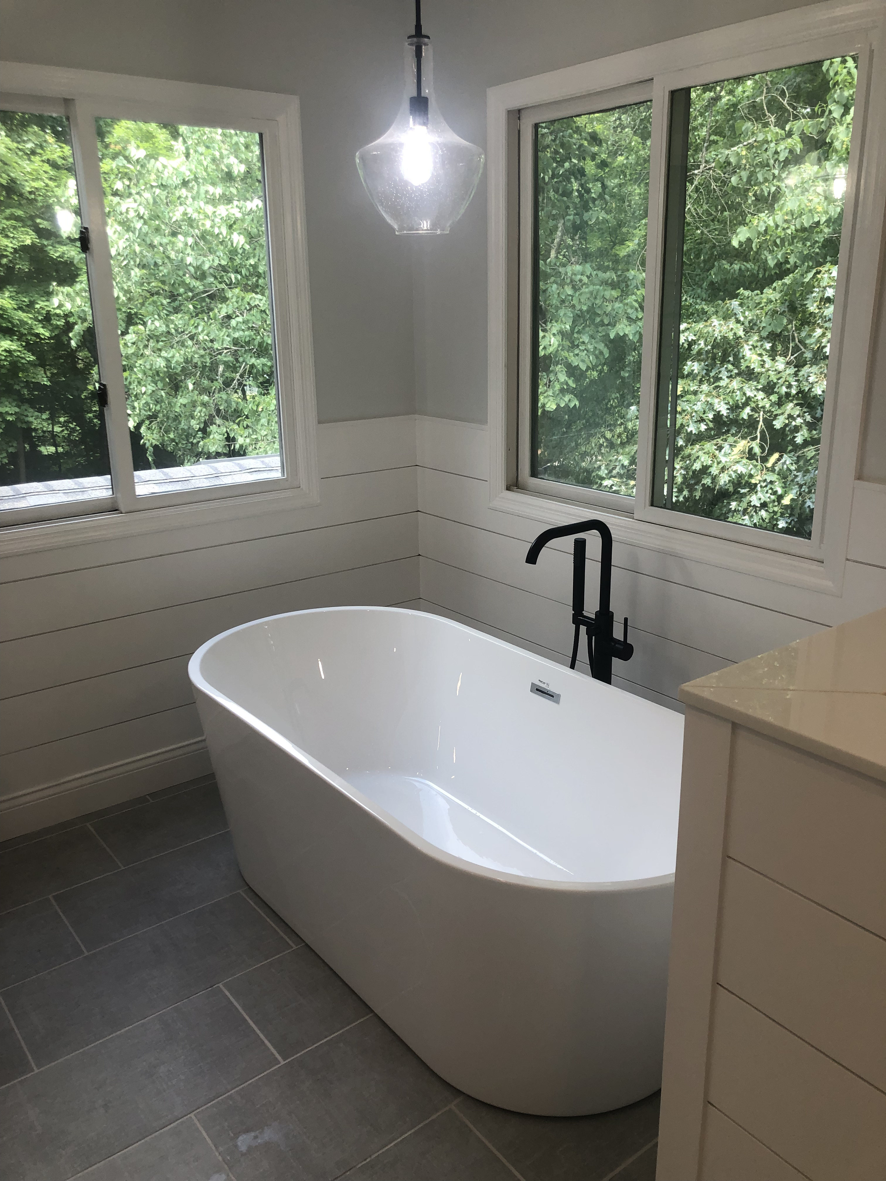 Soaking tub installation Cincinnati Ohio